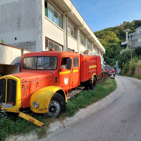 Pirate Backpackers Pansiyon Ülgün Dış mekan fotoğraf