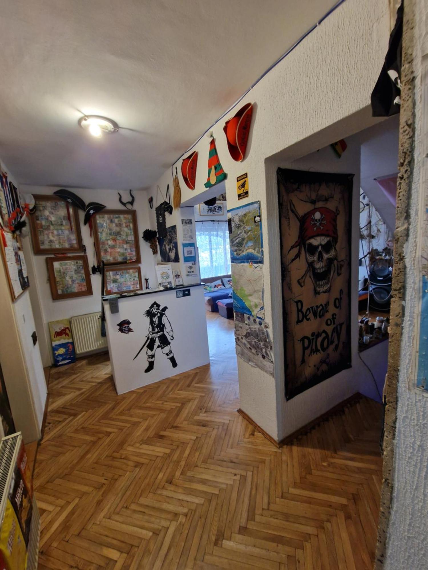 Pirate Backpackers Pansiyon Ülgün Dış mekan fotoğraf