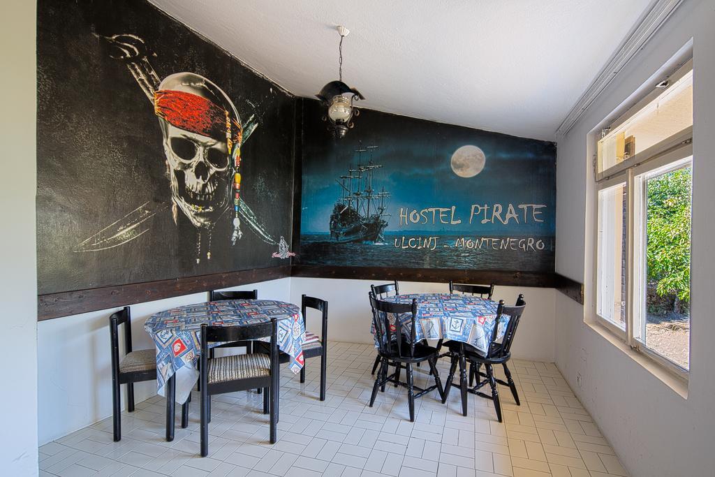 Pirate Backpackers Pansiyon Ülgün Dış mekan fotoğraf