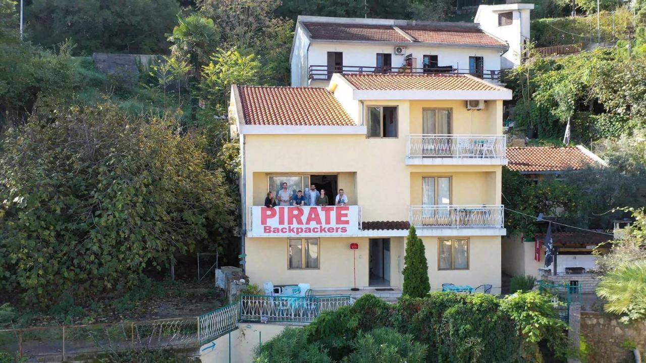 Pirate Backpackers Pansiyon Ülgün Dış mekan fotoğraf