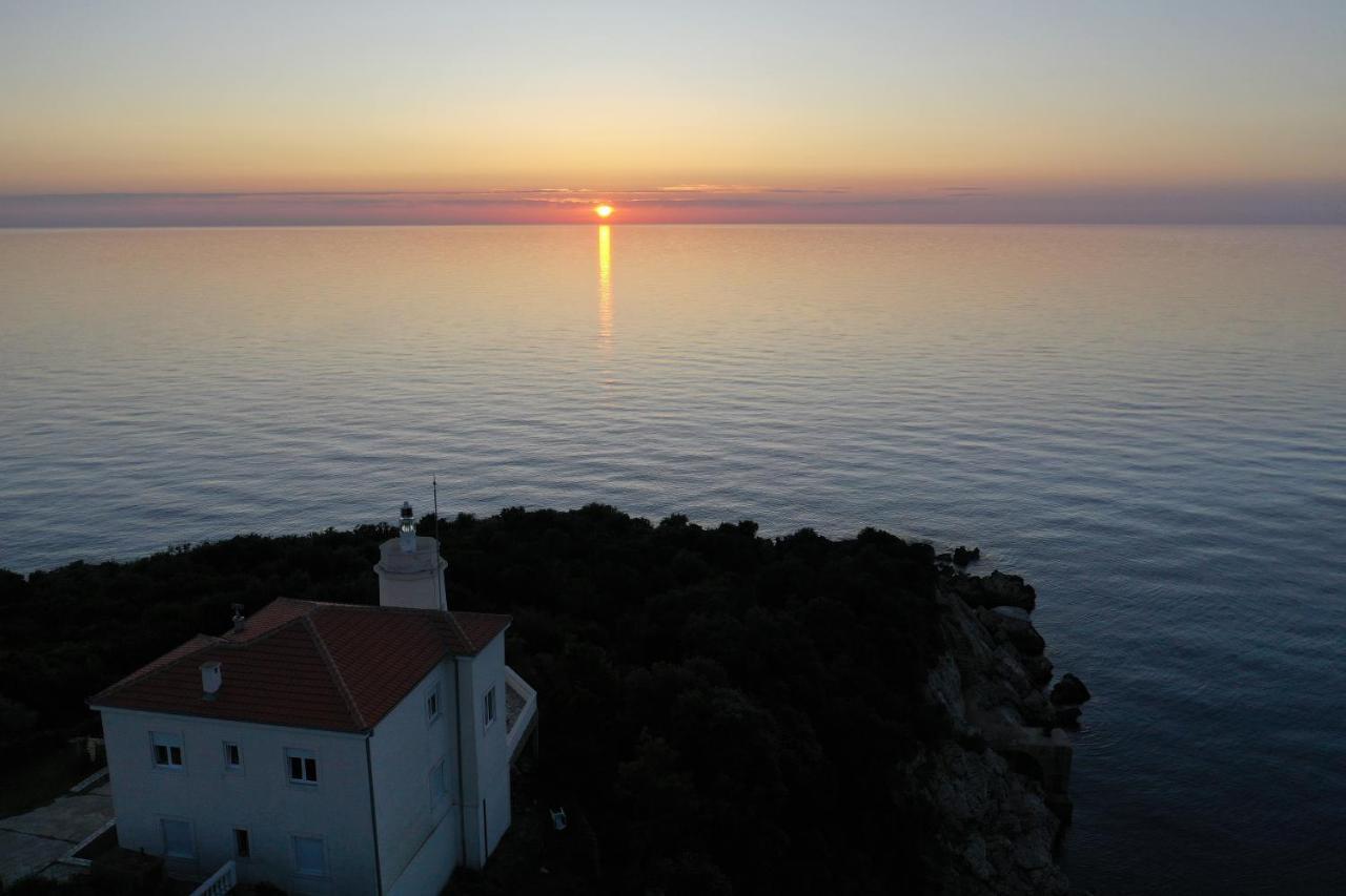 Pirate Backpackers Pansiyon Ülgün Dış mekan fotoğraf